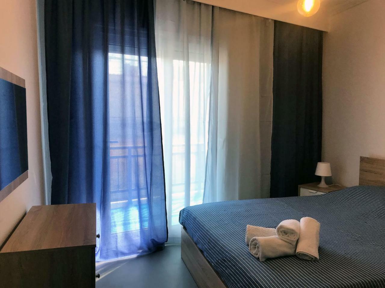 Appartamento Upper Deck Apt. Néa Péramos Esterno foto